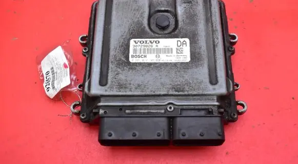 Volvo V70 Engine control unit/module ECU 30729826A