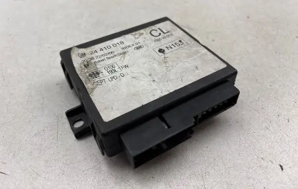 Opel Zafira A Comfort/convenience module 24410018 F005V00131