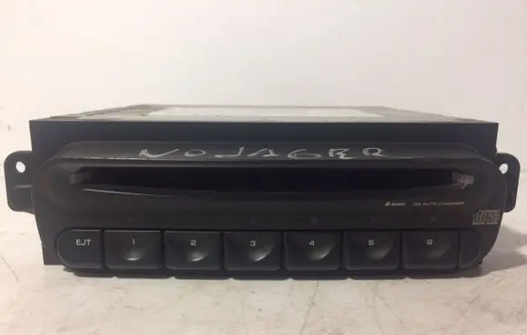 Chrysler Voyager CD/DVD changer P05064003AI