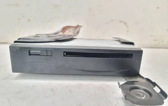 Toyota Avensis T250 Navigation unit CD/DVD player 8684153041 4621000661