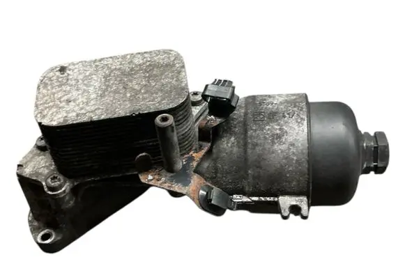 Mini One - Cooper Clubman R55 Oil filter mounting bracket 320003