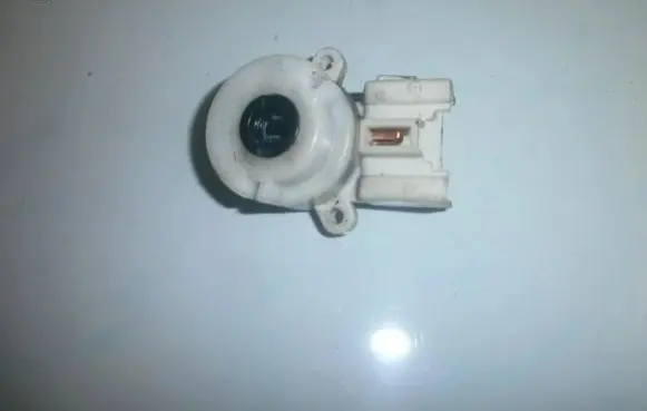 Lexus IS 200-300 Ignition lock contact 