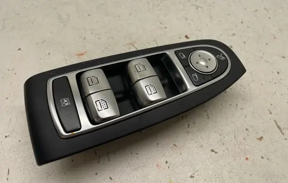 Mercedes-Benz S W222 Electric window control switch A2229050809