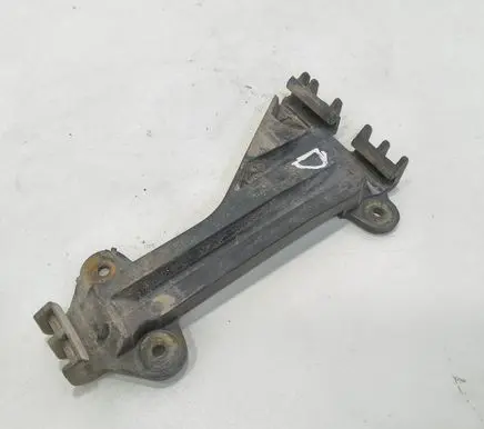 Audi A6 S6 C4 4A Front bumper mounting bracket 4A0807284A