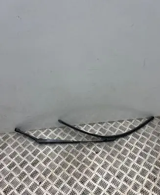 Volkswagen Tiguan Windshield/front glass wiper blade 572955410