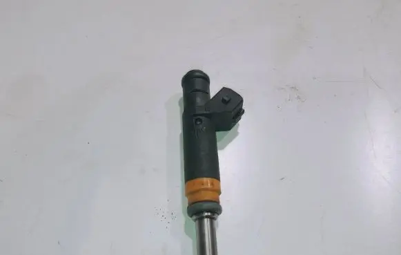 BMW 7 E65 E66 Fuel injector 7506924 2051B11983