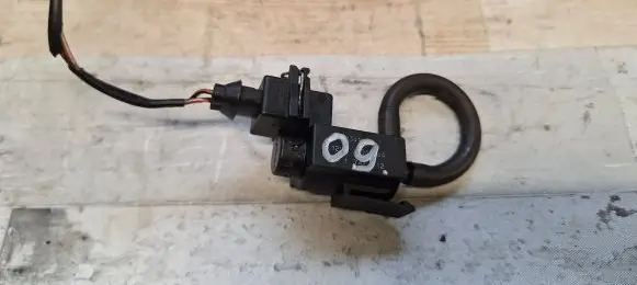 BMW 5 E39 Turbo solenoid valve 72234100 1742712