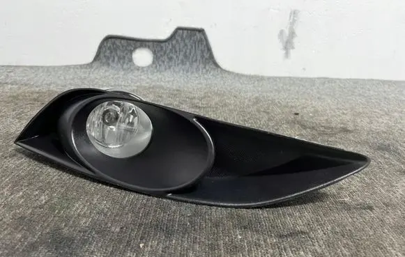 Toyota Auris 150 Headlight/headlamp 81482-02040