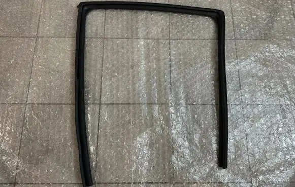Volkswagen Amarok II Rubber seal rear door window/glass N1WB-E25824-AJ