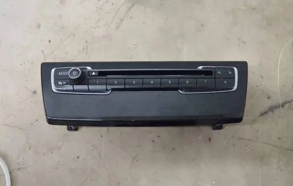 BMW 2 F45 Head unit multimedia control 9371455