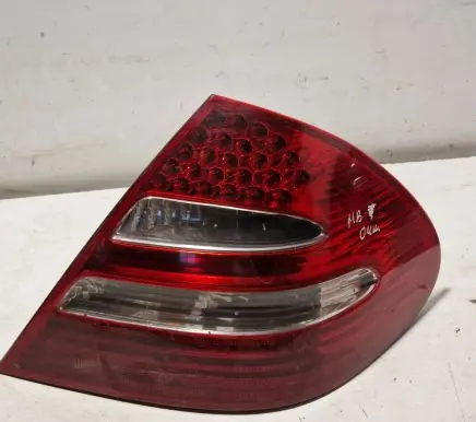 Mercedes-Benz E W211 Rear/tail lights A2118200664 199007814Z 010788