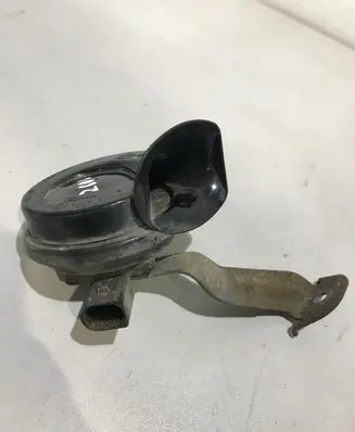 Volkswagen PASSAT B6 Horn signal 3C0951221