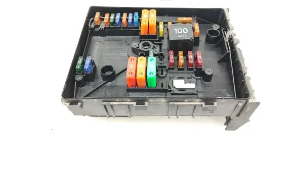 Volkswagen Caddy Fuse module 1K0937125A 017183071