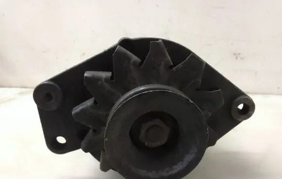 Volkswagen Golf II Generator/alternator 0290800036