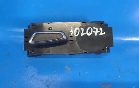 Ford Mustang VI Seat adjustment knob FR3Z14A701A