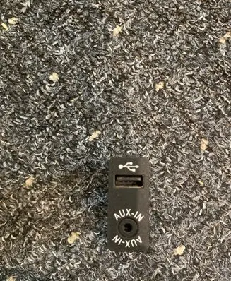 BMW 3 F30 F35 F31 USB socket connector 9229246