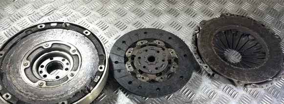 Volvo V40 Clutch set kit AV616477CE AV617550C1B AV61CC1301