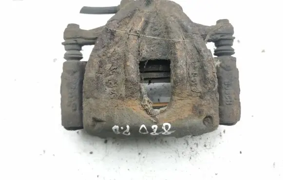 Toyota Corolla Verso AR10 Front brake caliper