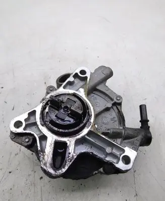 Citroen DS5 Vacuum pump 9673836180