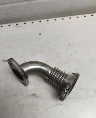 Peugeot 5008 EGR valve line/pipe/hose