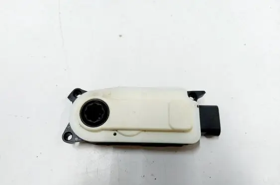 Volvo XC40 Radiator active air flap actuator 31498193