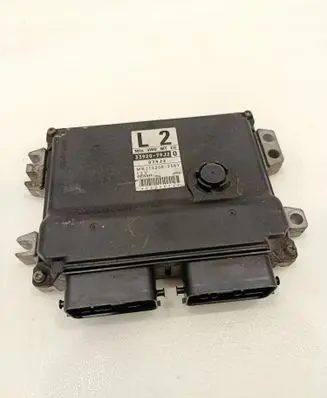 Suzuki SX4 Engine control unit/module 3392079J2 MB1123002561