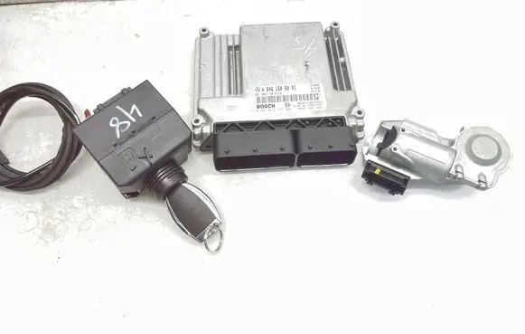 Mercedes-Benz C W203 Engine ECU kit and lock set 2095453308 A6461505091 0281012725