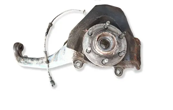 Nissan Navara D40 Front wheel hub 
