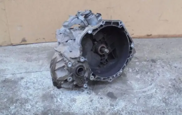 Opel Astra J Manual 4 speed gearbox 55575539