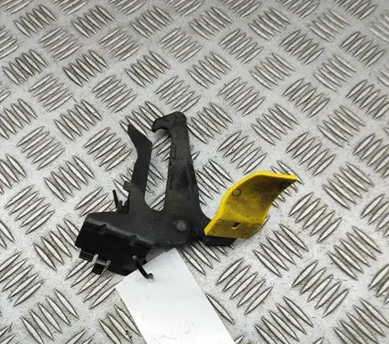 Volvo XC40 Engine bonnet/hood lock/latch loop/hook 32244037