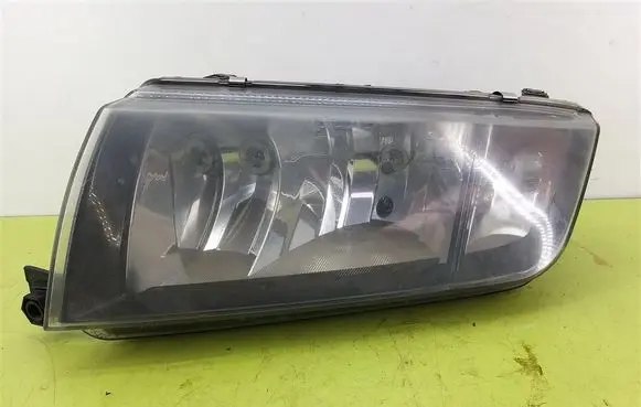Skoda Fabia Mk1 (6Y) Headlight/headlamp