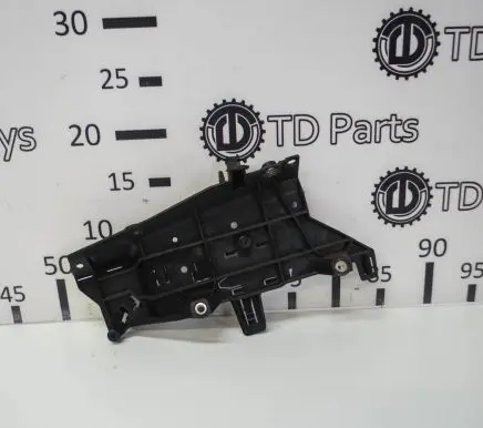 BMW 5 F10 F11 Other engine bay part 7811112