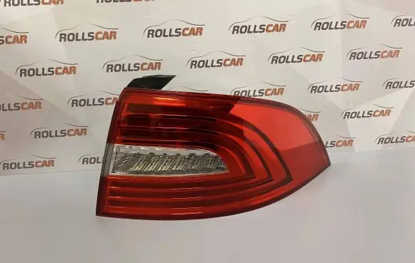 Skoda Superb B6 (3T) Rear/tail lights 3T5945096A