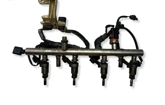 Audi Q5 SQ5 Fuel main line pipe 06H133317C