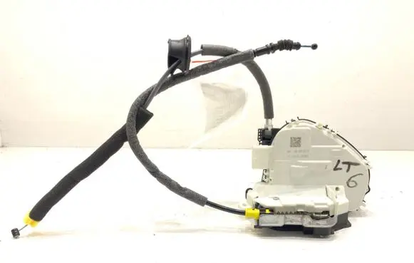 Audi A4 S4 B9 8W Rear door lock 8X0839015F