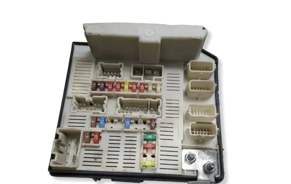 Renault Scenic II - Grand scenic II Fuse module 8200481866 8710957449 519158091