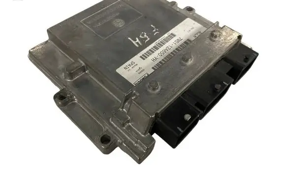 Ford Focus Engine control unit/module 7M5112A650YH