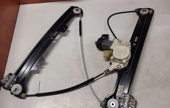 BMW 5 E60 E61 Front door window regulator with motor 0130821459 7184741 7184383