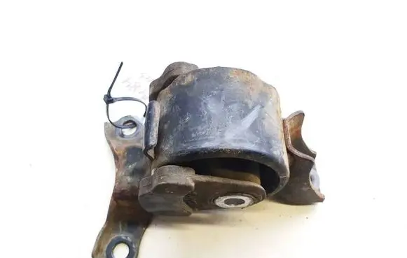 Engine mount bracket