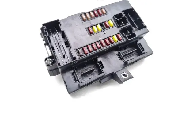 Peugeot Boxer Central body control module 1371887080 Y503440520113