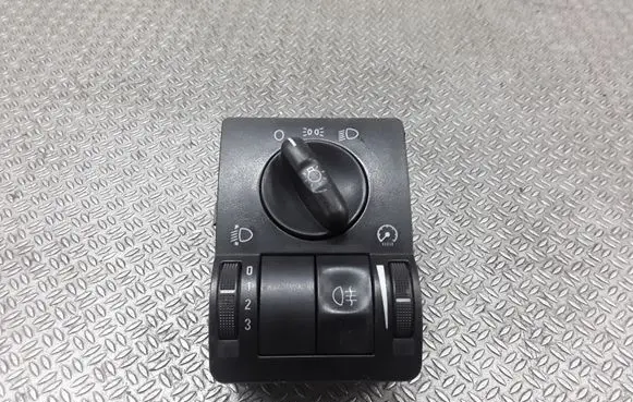 Opel Combo C Light switch 9116614