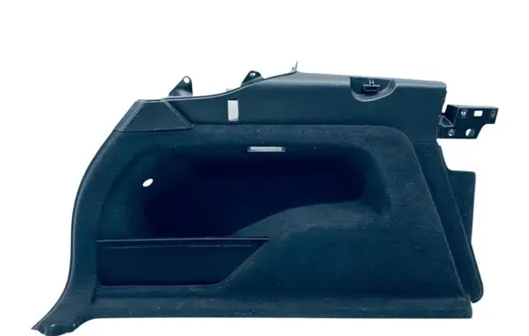 Volkswagen Touareg II Trunk/boot side trim panel 7P6867037E 7P6867463