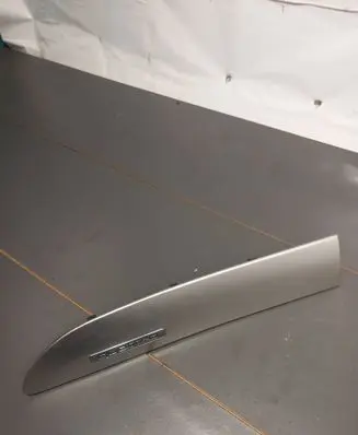 Dashboard glove box trim