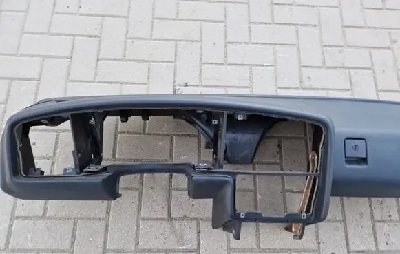 Volkswagen PASSAT B3 Dashboard 357857084 357857081 357857085