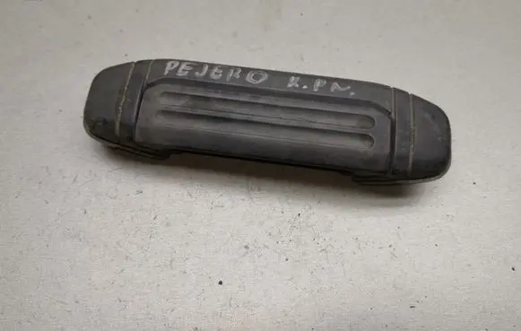 Mitsubishi Pajero Front door exterior handle