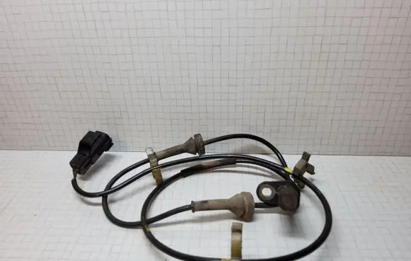 Volvo S60 ABS brake wheel speed sensor 9467580