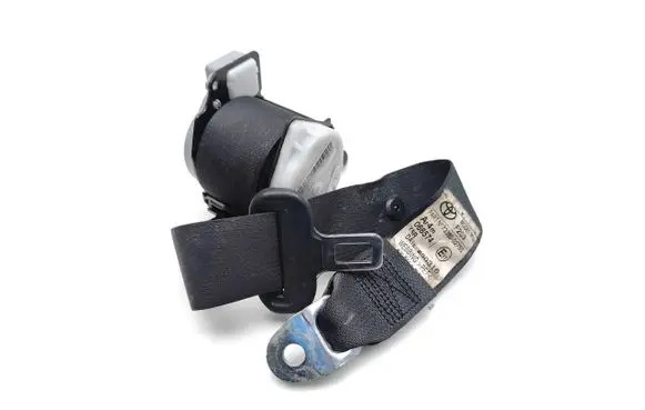 Toyota Auris E180 Rear seatbelt 7336002750