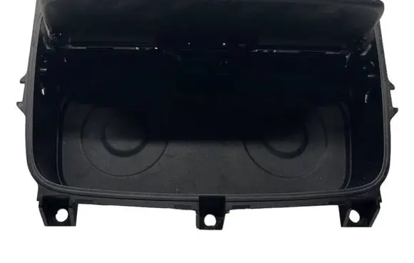 Cup holder front