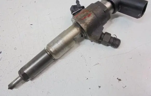 Ford Fusion Fuel injector 9649574480