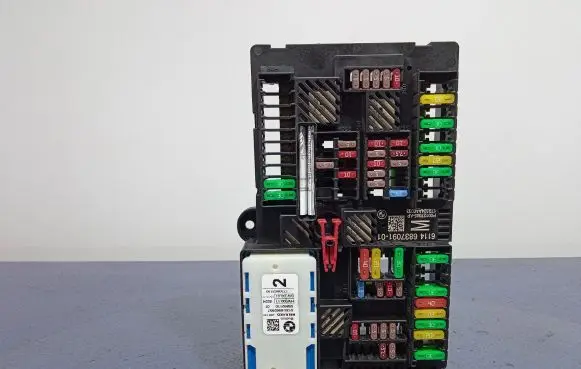BMW 5 GT F07 Fuse box set 9357891